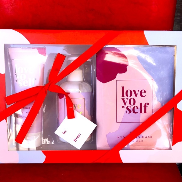 Fringe Studio Accessories - Love Yourself hand cream, body lotion, hydrating mask gift set